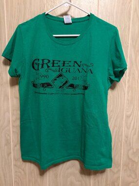 GREEN IGUANA BAR AND GRILL SHORT SLEEVE T-SHIRT